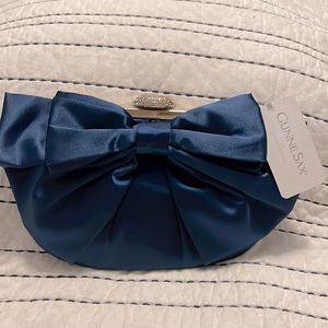 NWT Jessica McClintock Navy blue satin clutch with gold chain